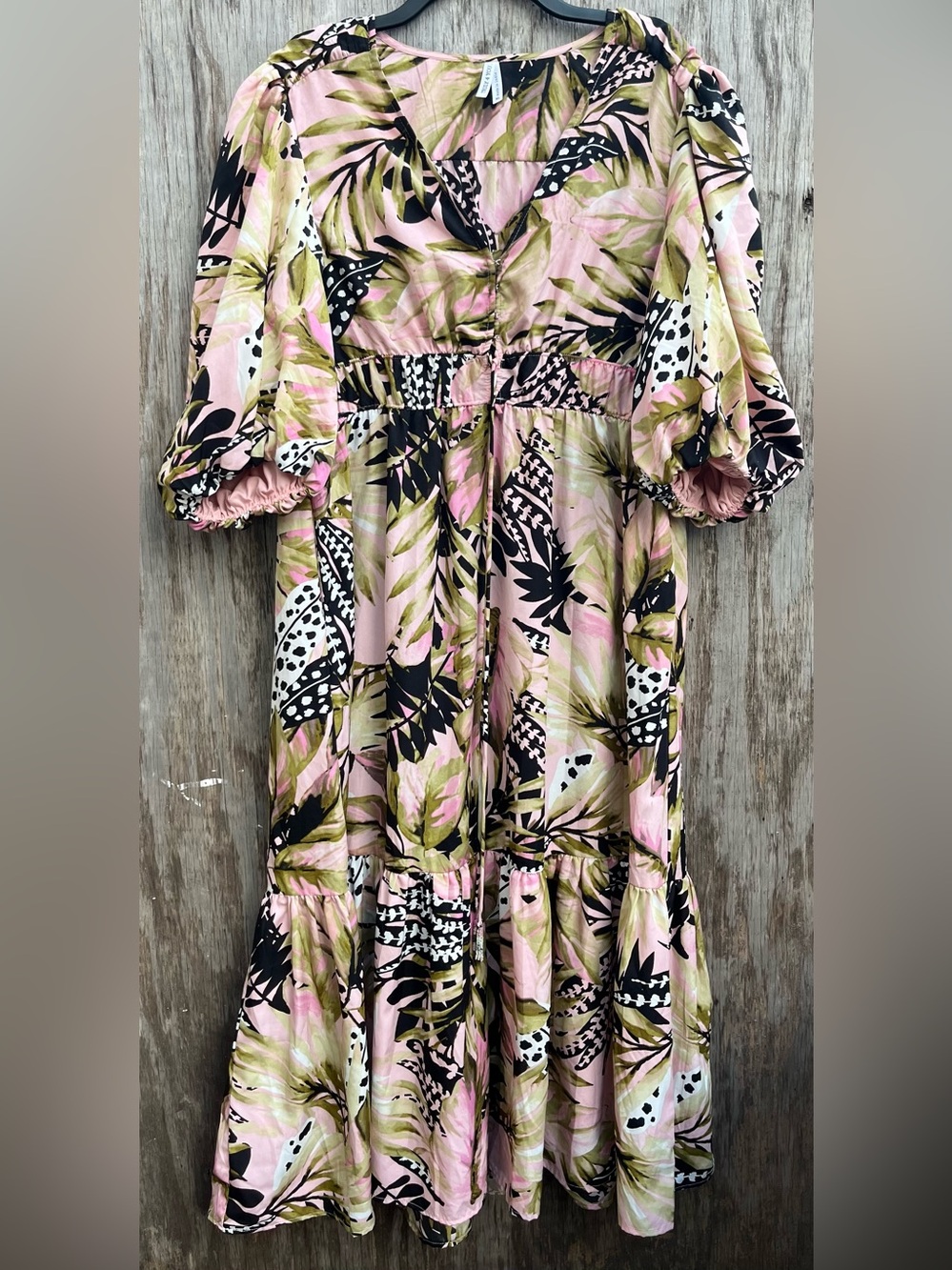 Pink Tropical Print Maxi Dress with Puff Sleeves